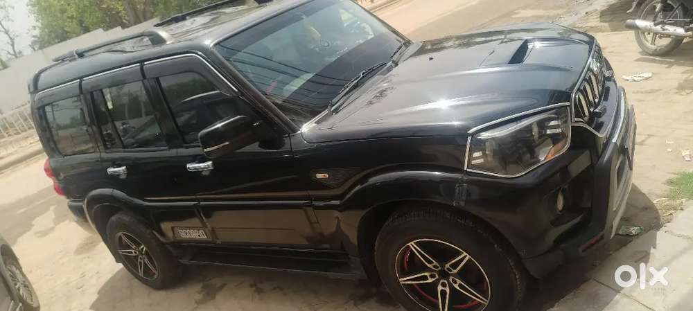 Mahindra Scorpio Classic 2022 Diesel 90000 Km Driven