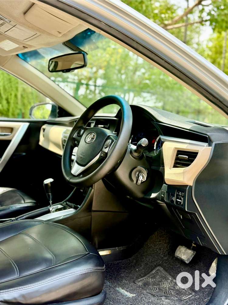 Toyota Corolla Altis G At, 2016, Petrol