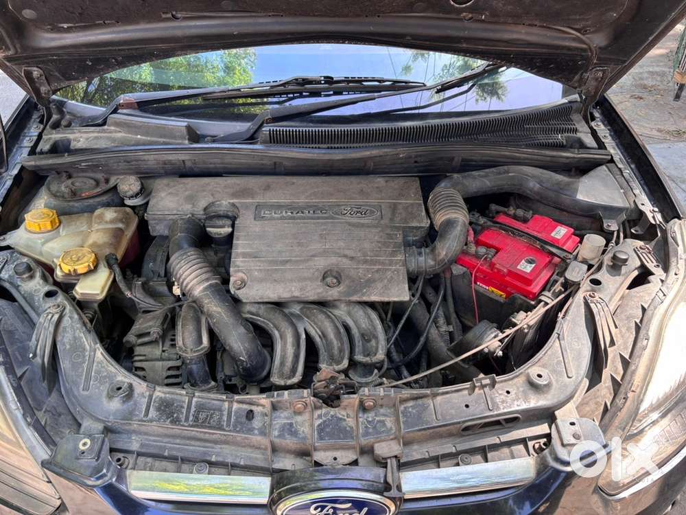 Ford Car Manual 2010