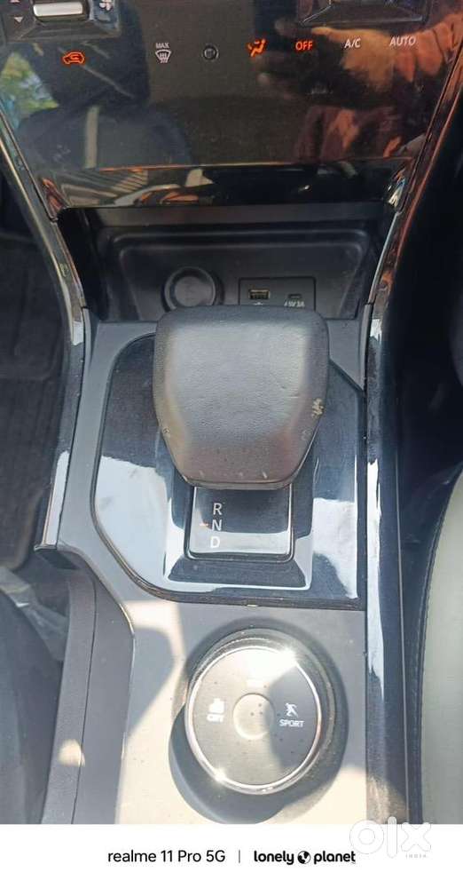 Tata Nexon Creative + Sunroof Petrol Automatic