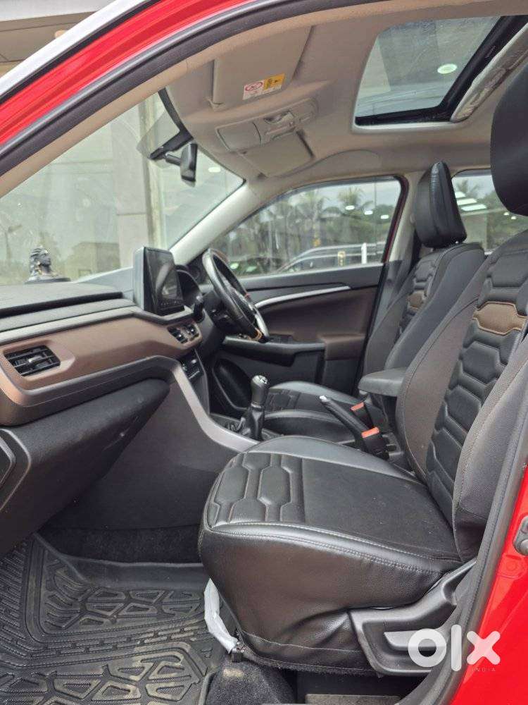 Maruti Suzuki Brezza 1.5 Zxi Plus Smart Hybrid Dual Tone, 2024, Petr..