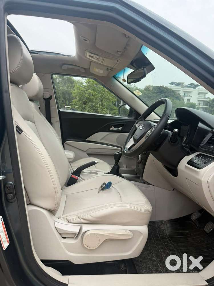 Mahindra Xuv300 W8 Option Dual Tone Diesel, 2019, Diesel