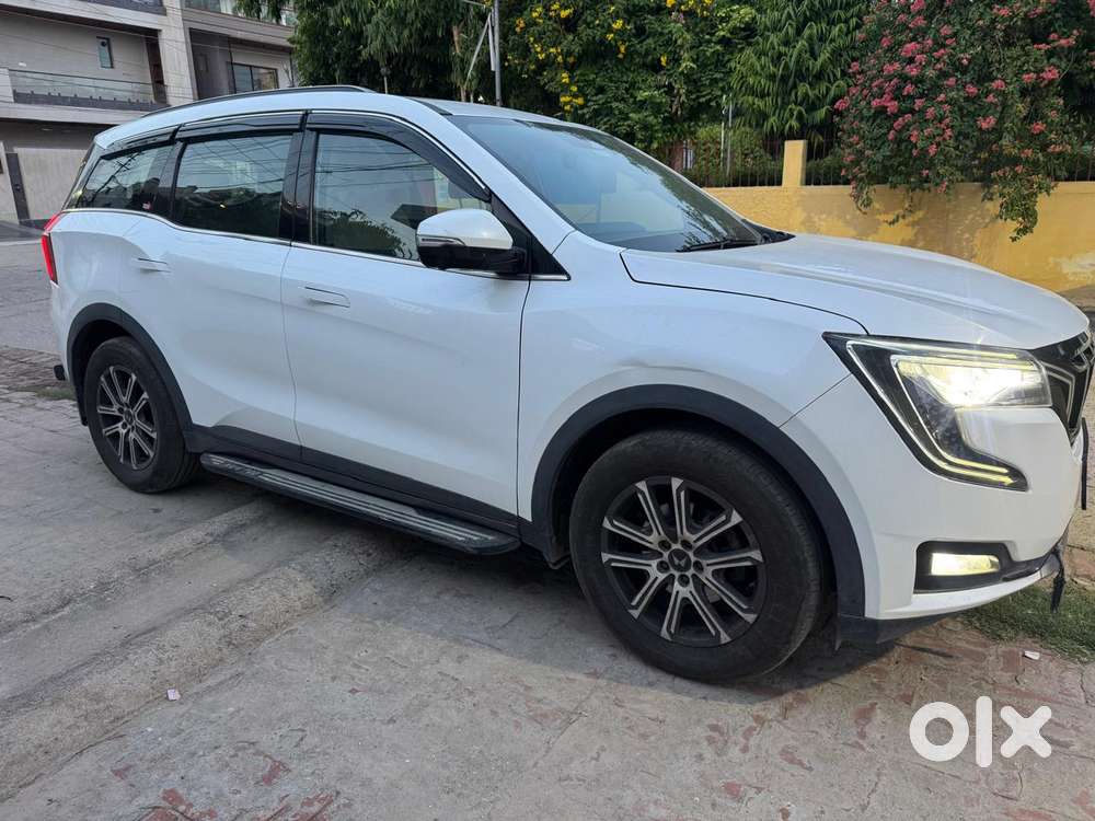 Mahindra Xuv700 2.2 Ax 7 Diesel At Str, 2024, Diesel
