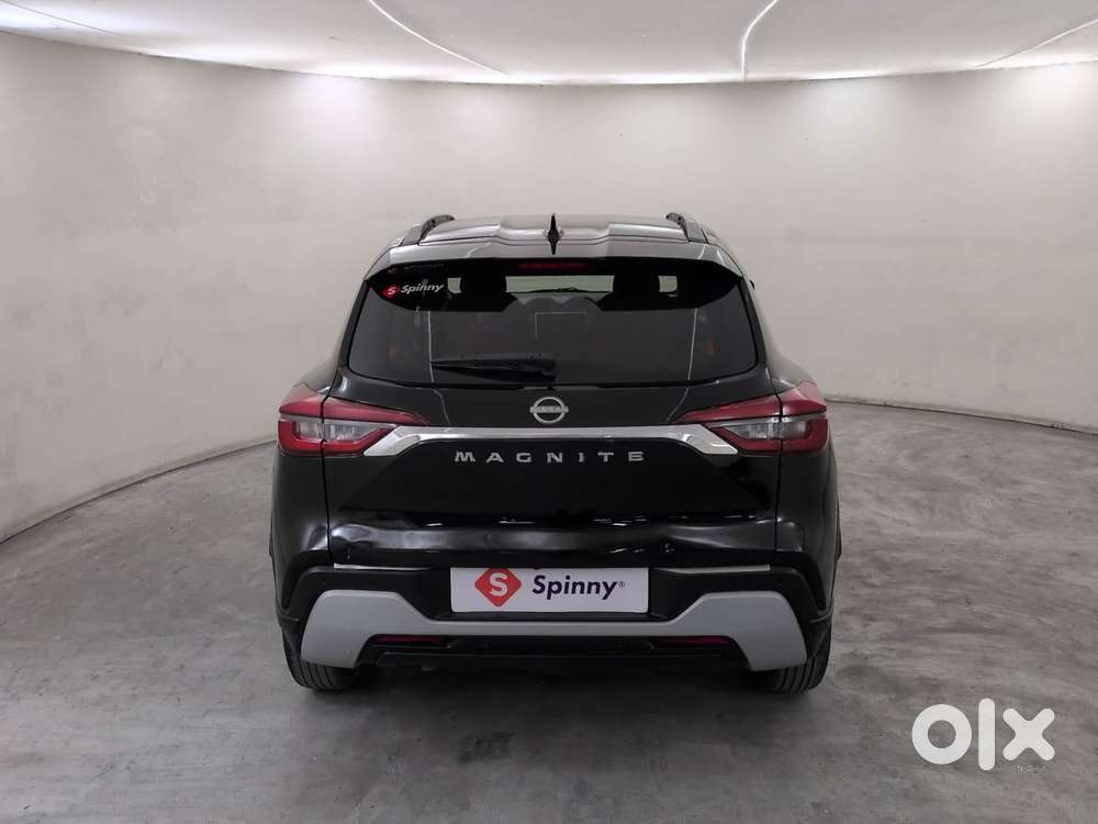 Nissan Magnite 1.0 Xv Premium, 2023, Petrol