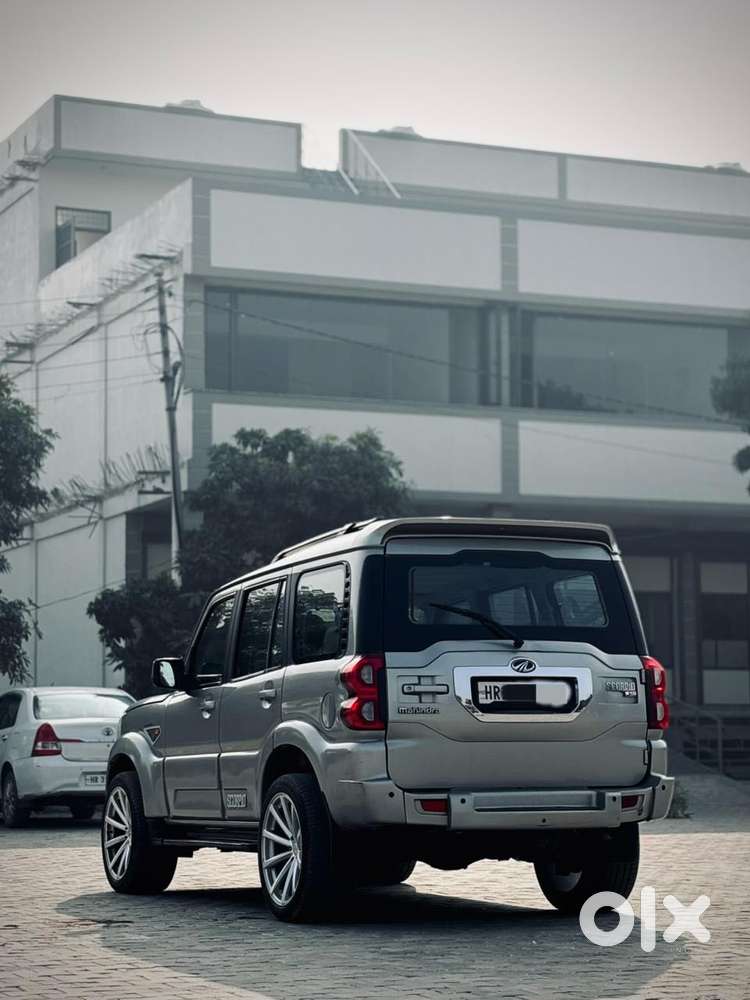 Mahindra Scorpio S6 Plus, 2015, Diesel