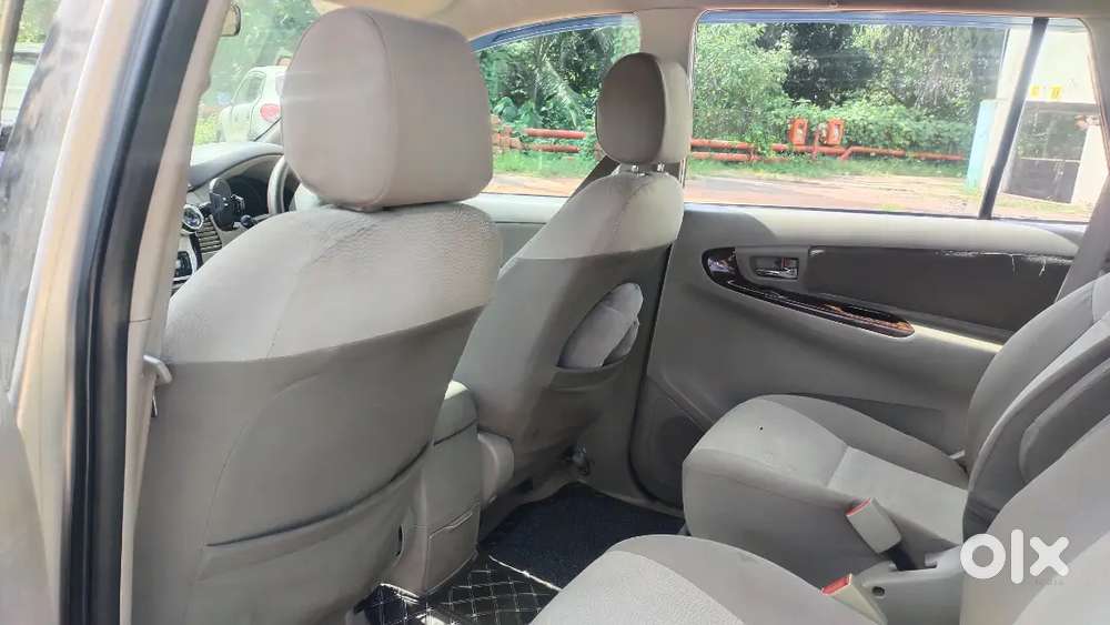 Toyota Innova 2015 Diesel 127000 Km Driven