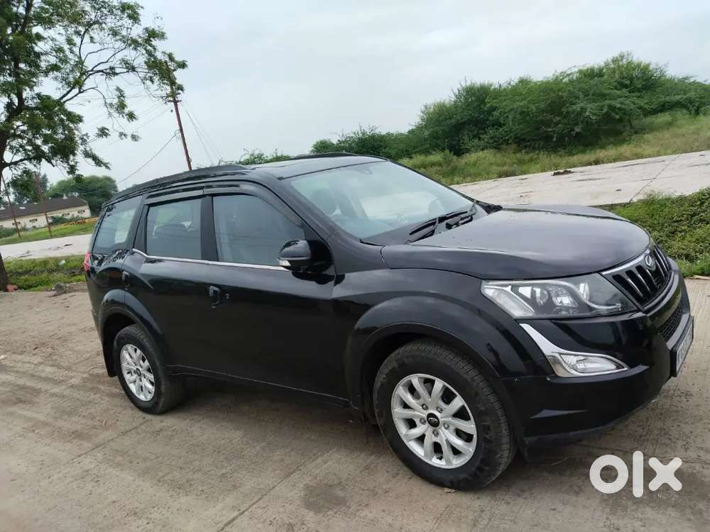 Mahindra Xuv500 2017 Diesel 72000 Km Driven