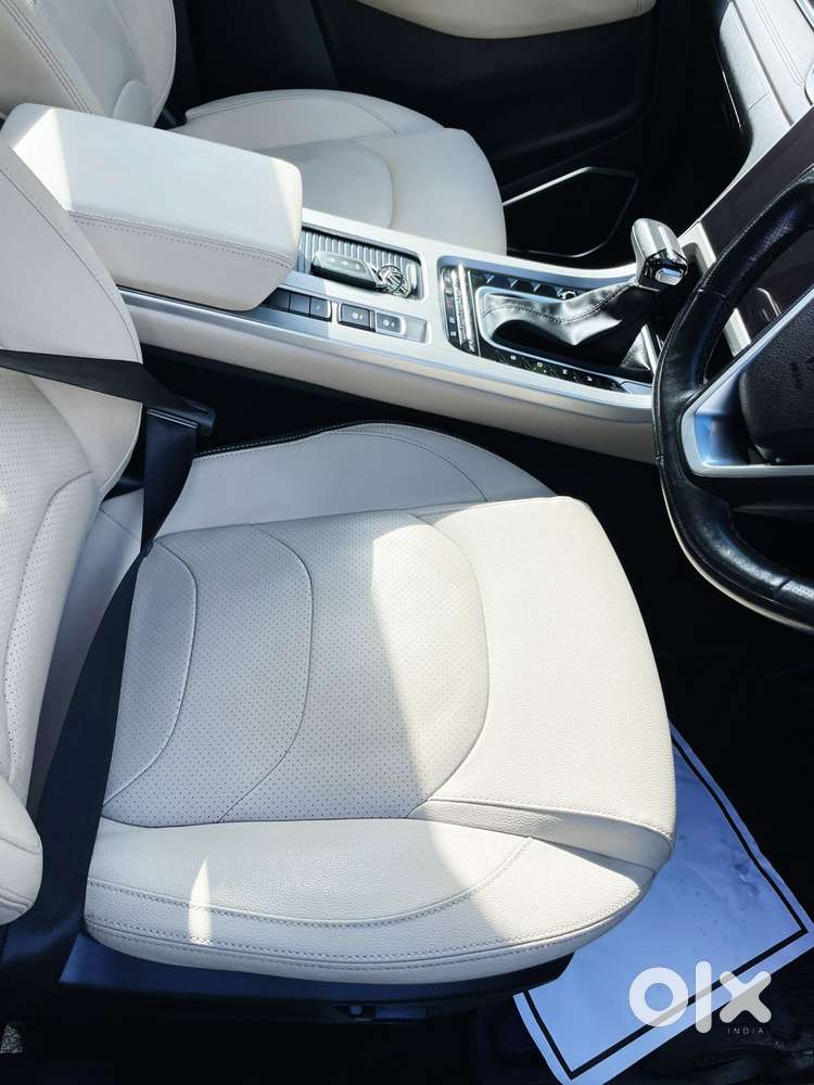 Mg Hector Sharp Pro 1.5 Turbo Cvt Dual Tone, 2023, Petrol