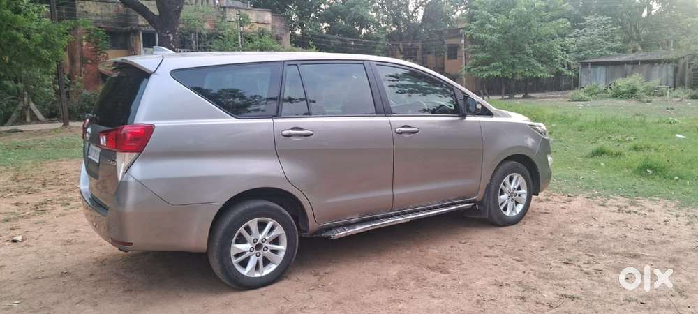 Toyota Innova Crysta 2017 Diesel 118000 Km Driven