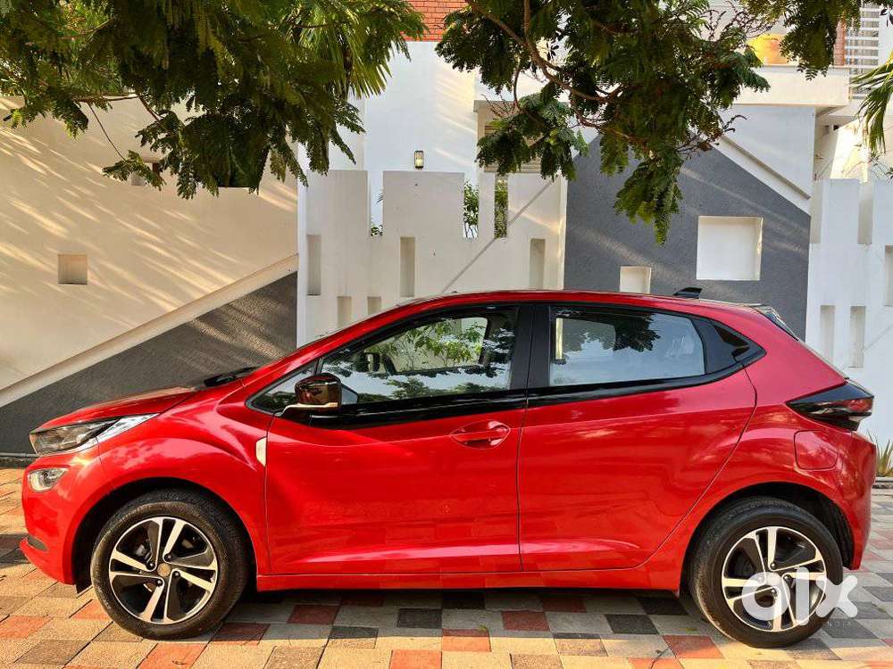 Tata Altroz, 2023, Cng & Hybrids