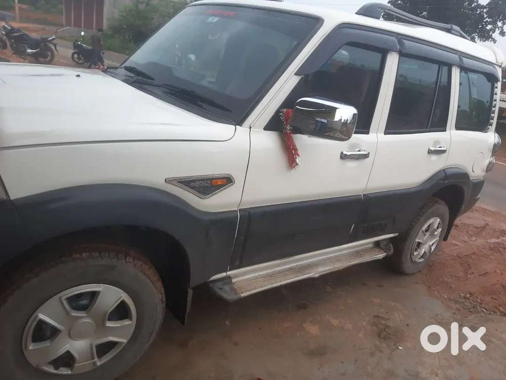 Mahindra Scorpio 2016