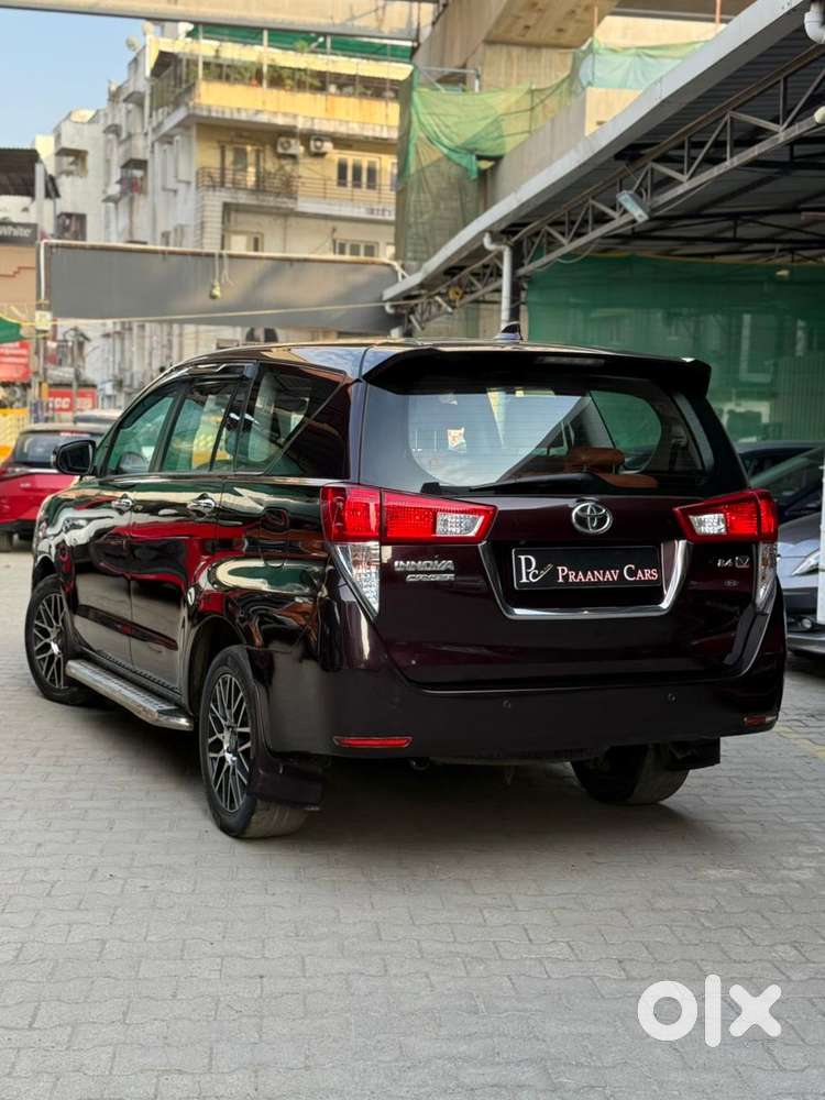 Toyota Innova Crysta