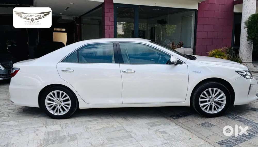Toyota Camry Hybrid, 2017, Petrol