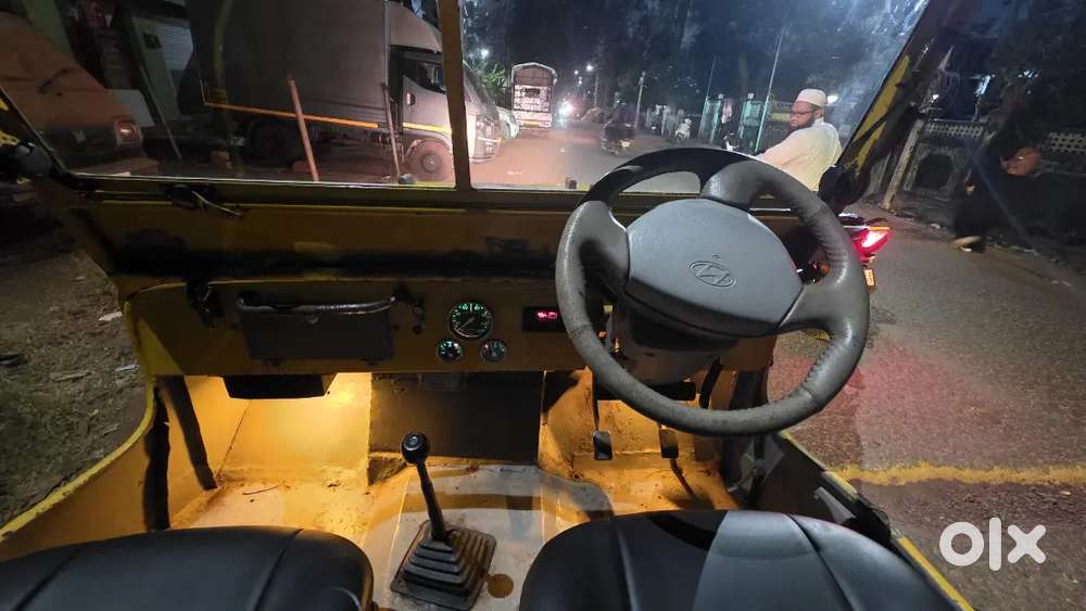 Vintage Low Bonnet Jeep