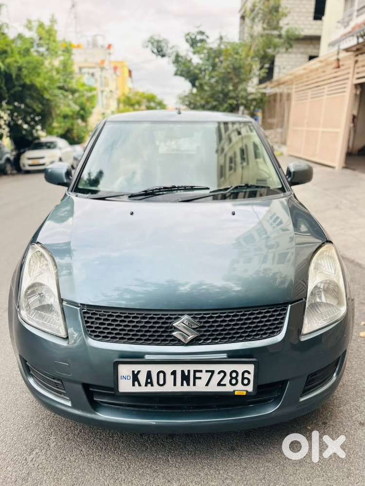 Maruti Suzuki Swift Vxi + Manual, 2010, Petrol