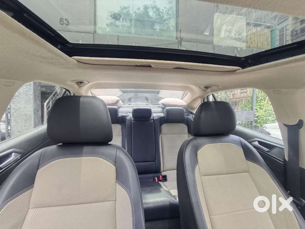 Skoda Slavia 1.0 Tsi Style At, 2022, Petrol