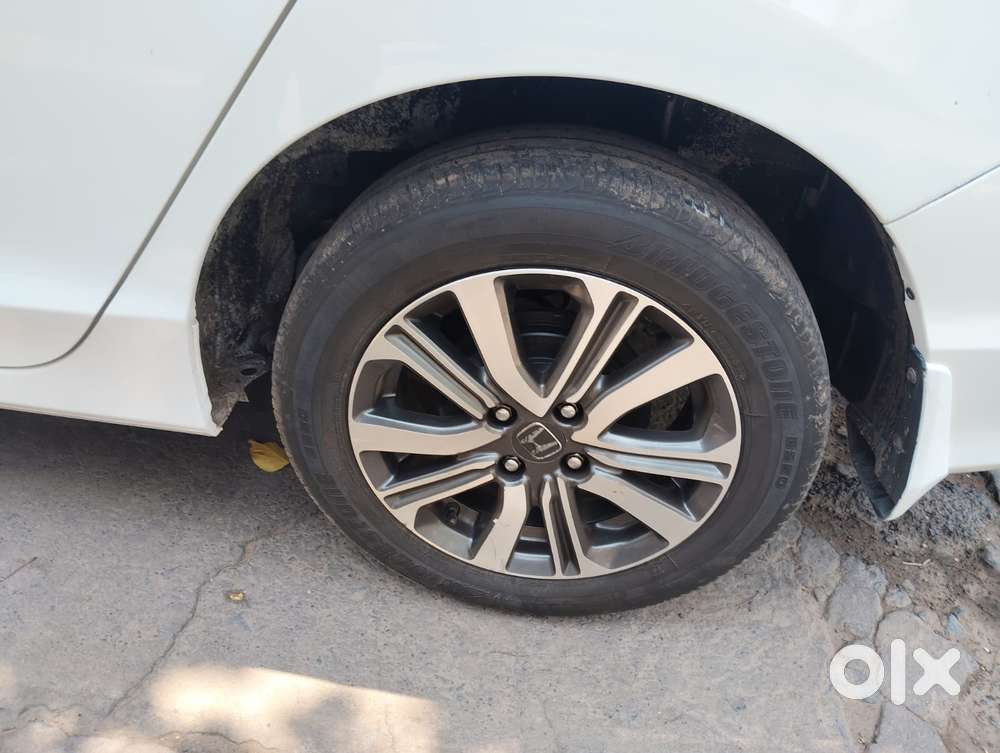 Honda City 1.5 V 5th Gen I-vtec Mt, 2017, Petrol
