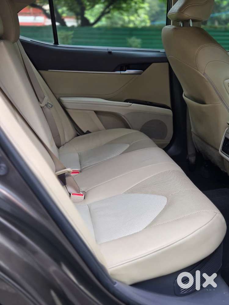 Toyota Camry Hybrid, 2021, Petrol