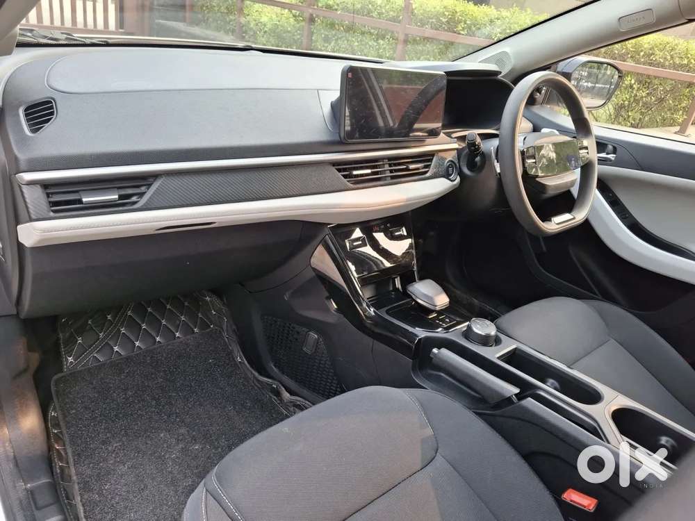 Tata Nexon Creative Plus 1.2 Revotron Petrol 7dca, 2024, Petrol
