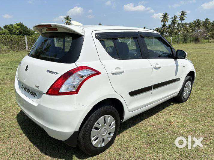 Maruti Suzuki Swift Vxi With Abs, 2015, Petrol