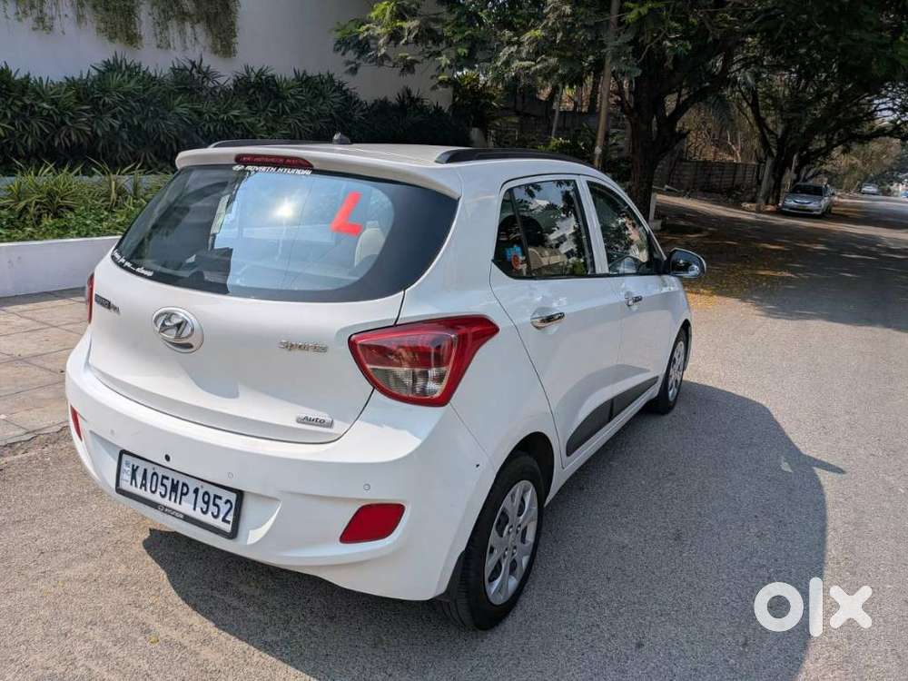Hyundai Grand I10 2013-2016 At Sportz, 2014, Petrol