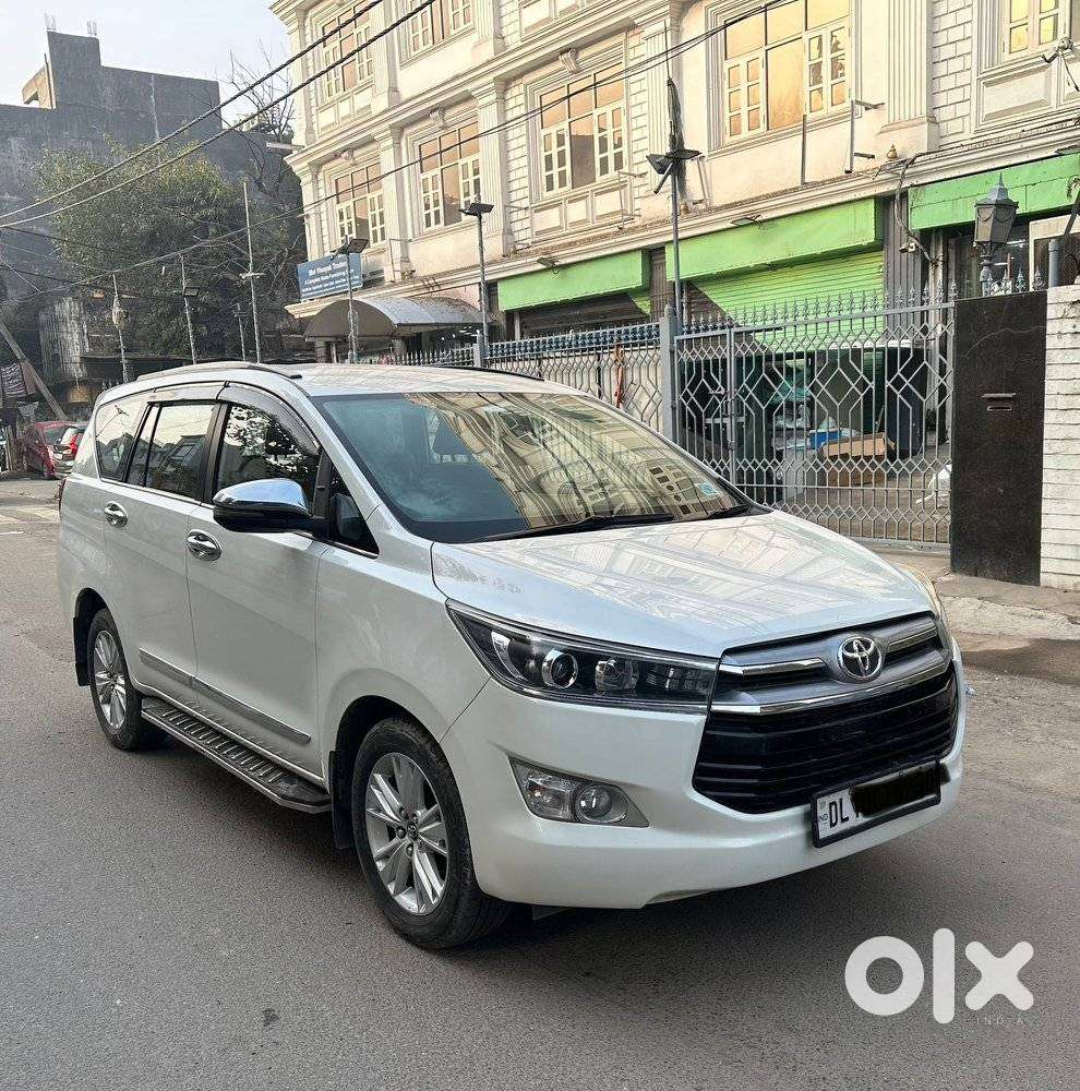 Toyota Innova Crysta