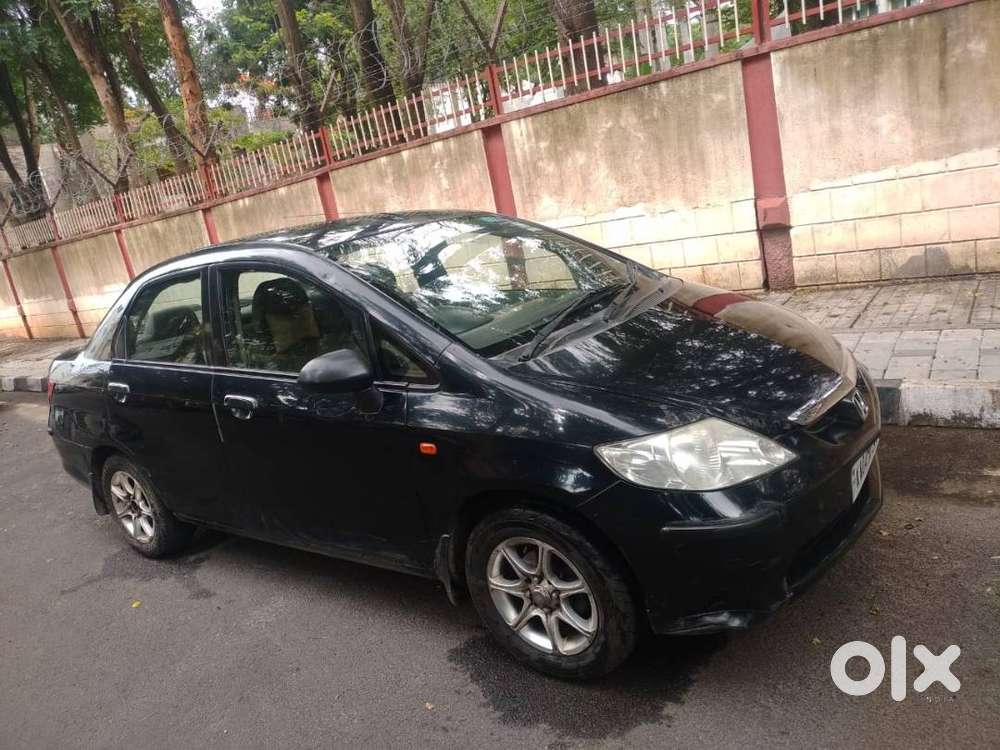 Honda City 2004 Petrol Well Maintained