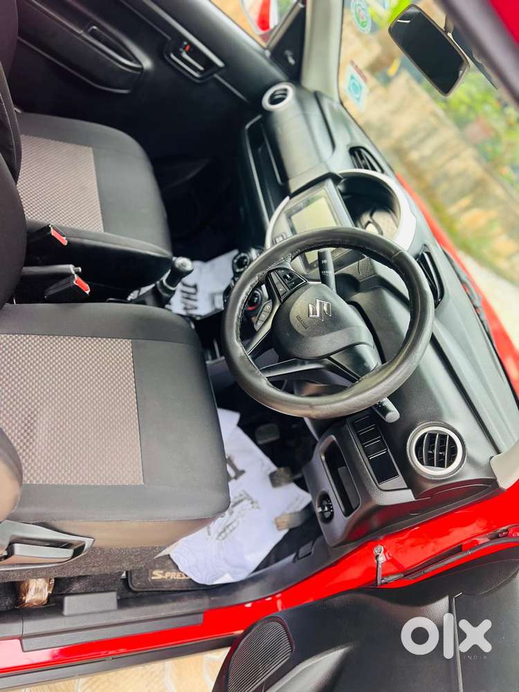 Maruti Suzuki S-presso Vxi Plus, 2022, Petrol