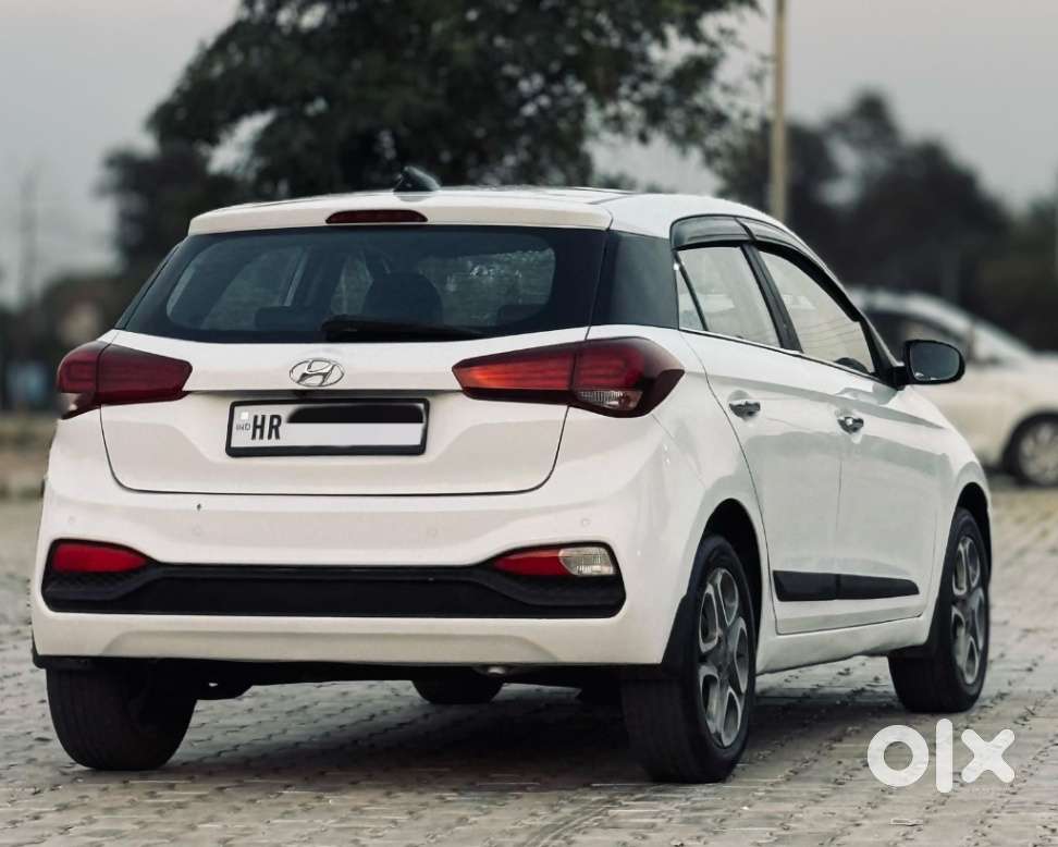 Hyundai I20 Asta (o) 1.2 Mt, 2020, Petrol