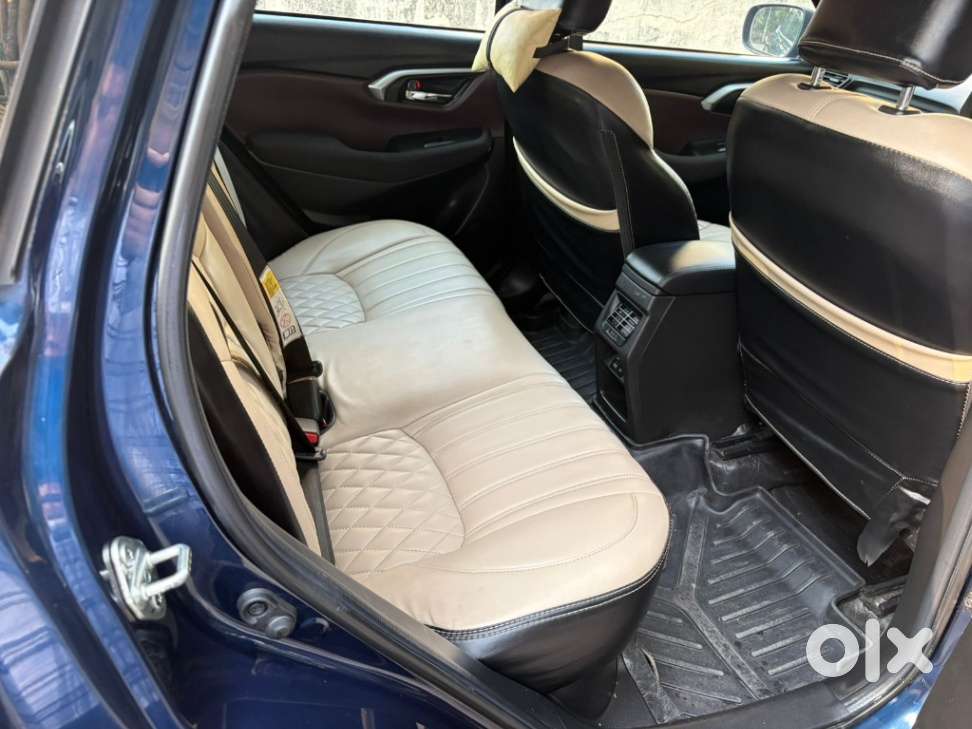 Maruti Suzuki Grand Vitara 1.5 Delta Smart Hybrid At, 2023, Petrol