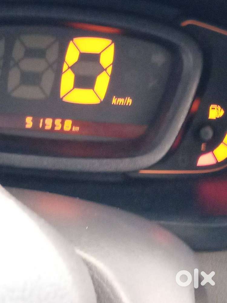 Renault Kwid Rxt Bs Iv Car, Petrol Fuel, Bought In 21.4.2016,  Manual