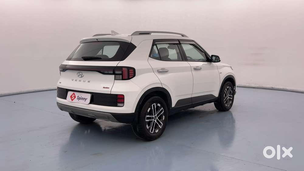 Hyundai Venue 1.0 Sx (o) Turbo Dct, 2022, Petrol