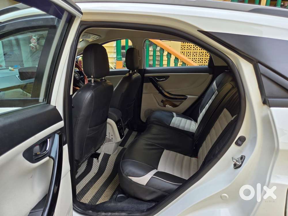 Tata Nexon 1.2 Revotron Xz Plus, 2022, Petrol