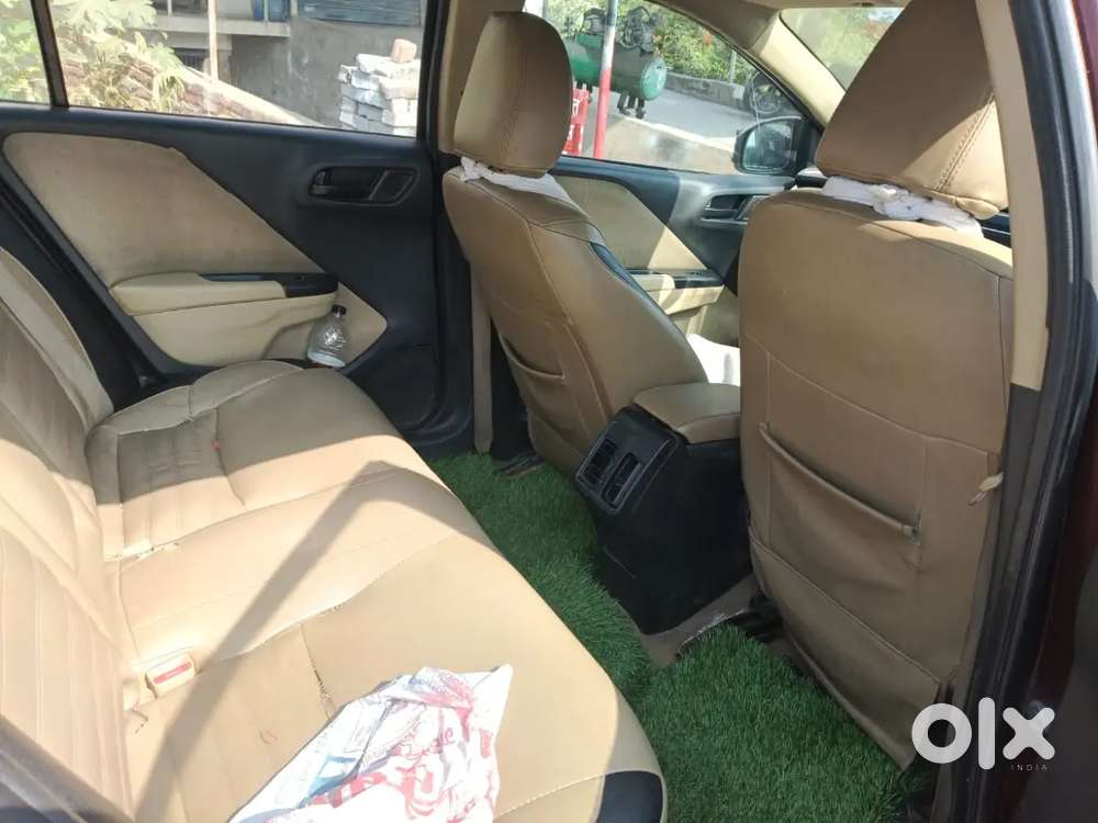 Honda City 1.5 V 2014