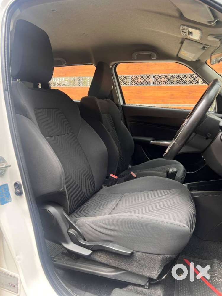 Maruti Suzuki Swift 2018 Amt Zxi, 2020, Petrol