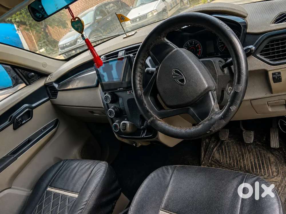 Mahindra Kuv 100 2016