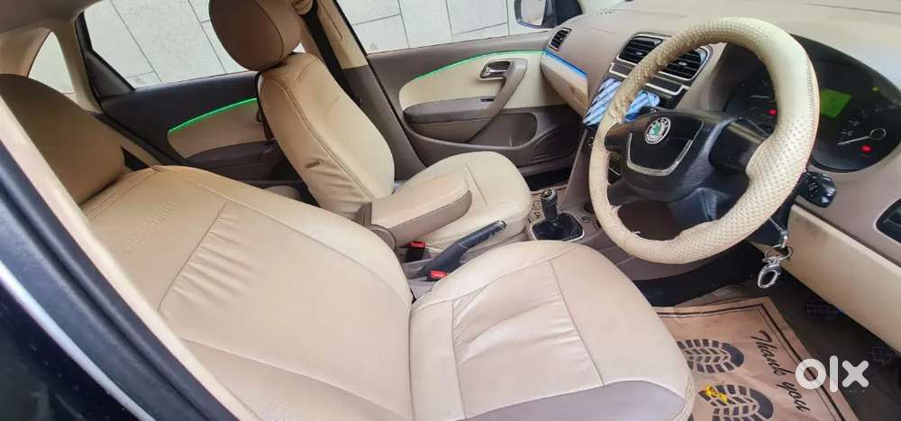 Top Model

Skoda Rapid
Nov 2012
2 Airbags 
Abs Breaking