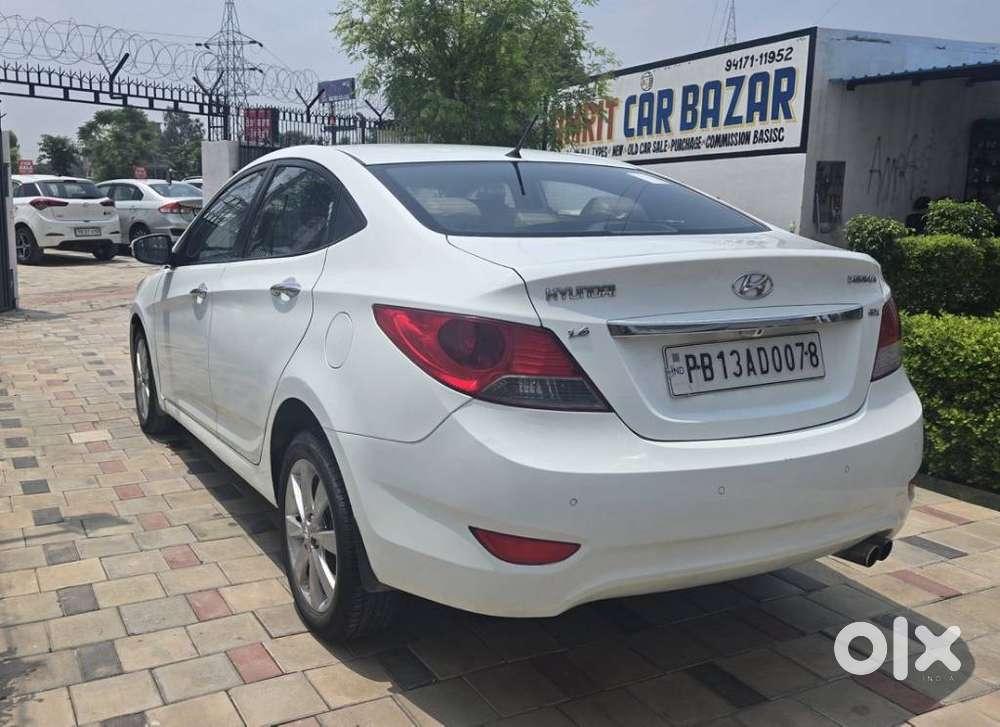 Hyundai Verna Fluidic 1.6 Crdi Sx Opt, 2012, Diesel