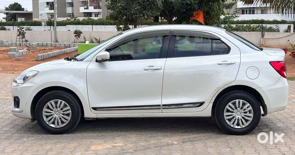Maruti Suzuki Swift Dzire 1.3 Vxi, 2019, Petrol