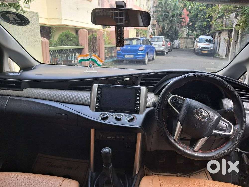 Toyota Innova Crysta 2.7 Gx Limited Edition 8 Str, 2024, Diesel