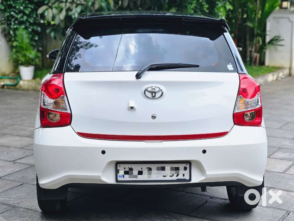 Toyota Etios Liva Vx Dual Tone, 2019, Petrol
