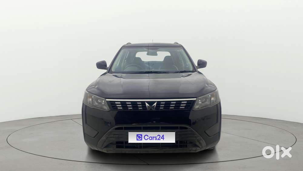 Mahindra Xuv300 W6, 2023, Petrol