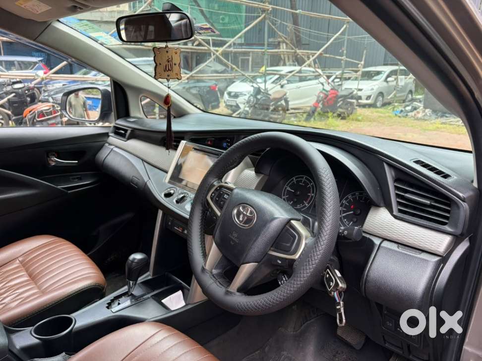 Toyota Innova Crysta 2.7 Gx At, 2020, Diesel