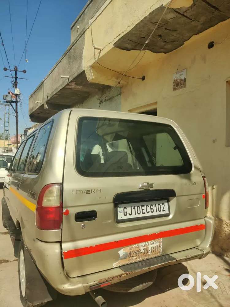 Chevrolet Tavera 2010 Diesel 300000 Km Driven