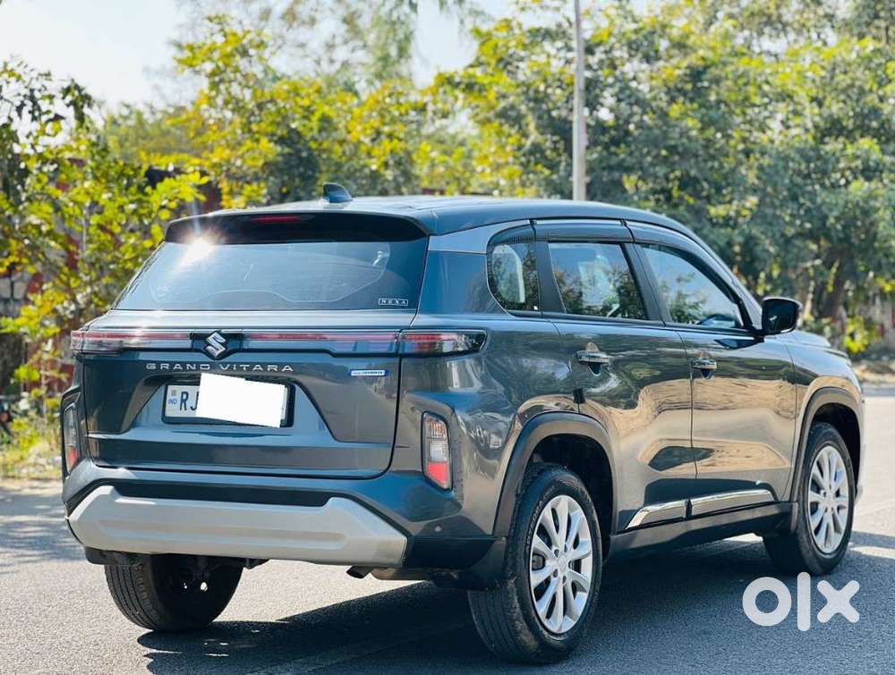 Maruti Suzuki Grand Vitara 1.5 Delta Smart Hybrid At, 2023, Petrol