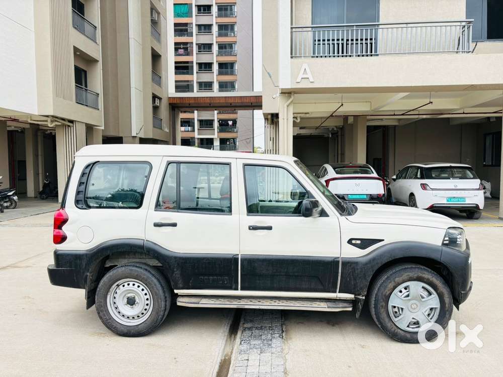 Mahindra Scorpio 2022 Diesel Well Maintained
