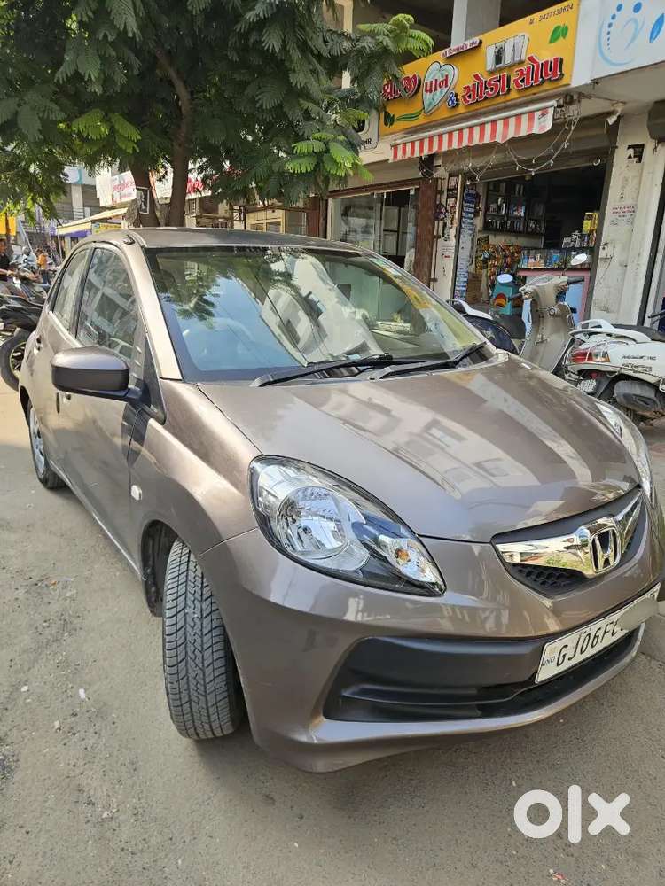 Honda Brio Mt 2012
