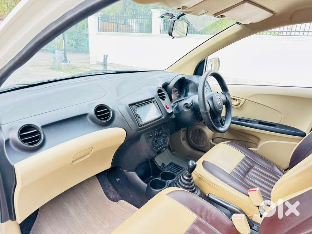 Honda Amaze 2015 Petrol Well Maintained