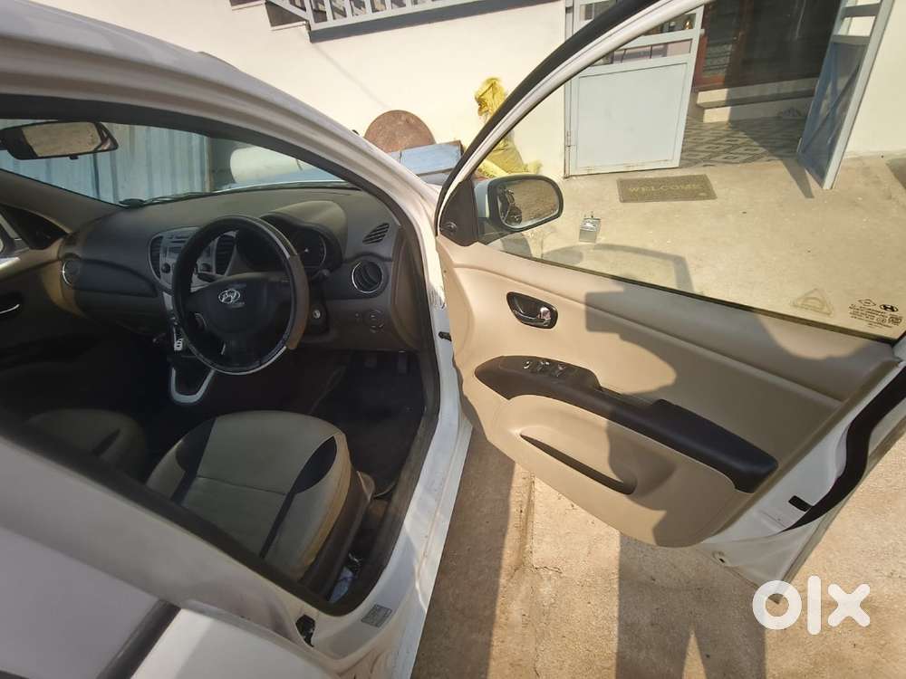 Well-maintained Hyundai I10 Sportz (2014) – Single Family Owned