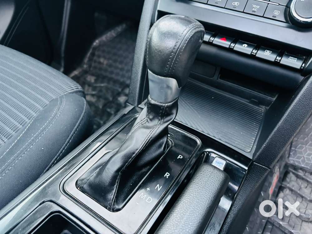 Mahindra Xuv700 2.2 Ax 5 Diesel At 7 Str, 2023, Diesel